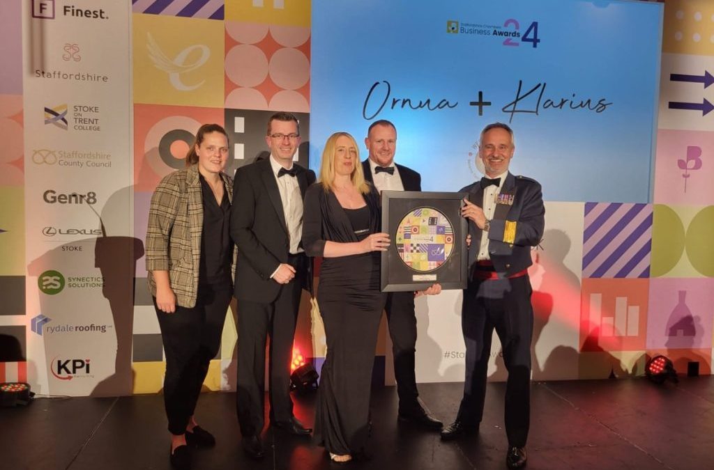 Klarius gewinnt Preis für Arbeitgeber des Jahres bei Business Awards 2024 der Handelskammer Staffordshire